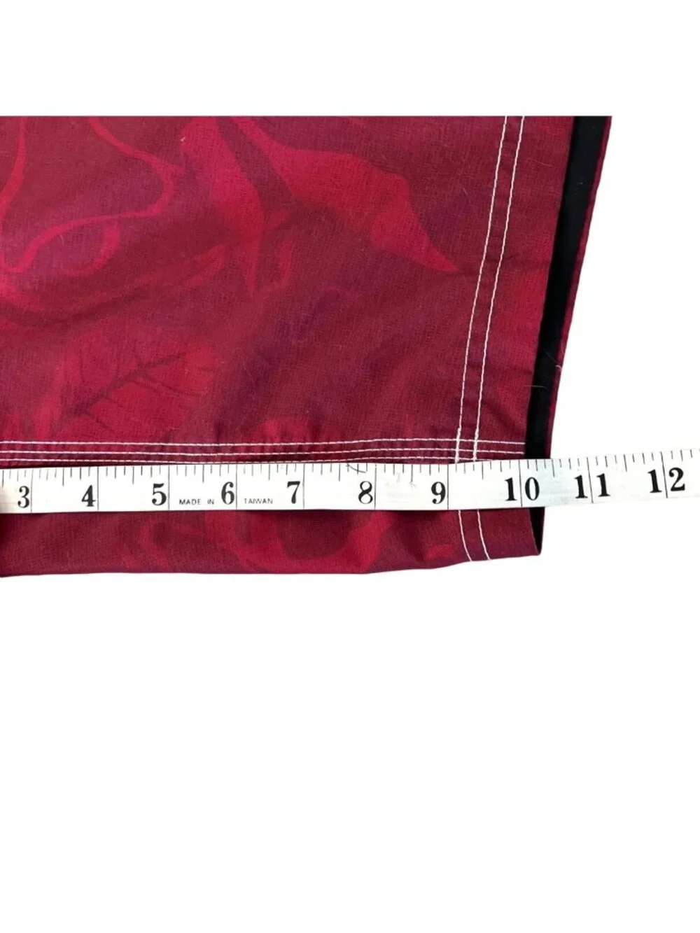 Speedo Mens Size Large Red Floral Watermark E-Board Shorts EUC